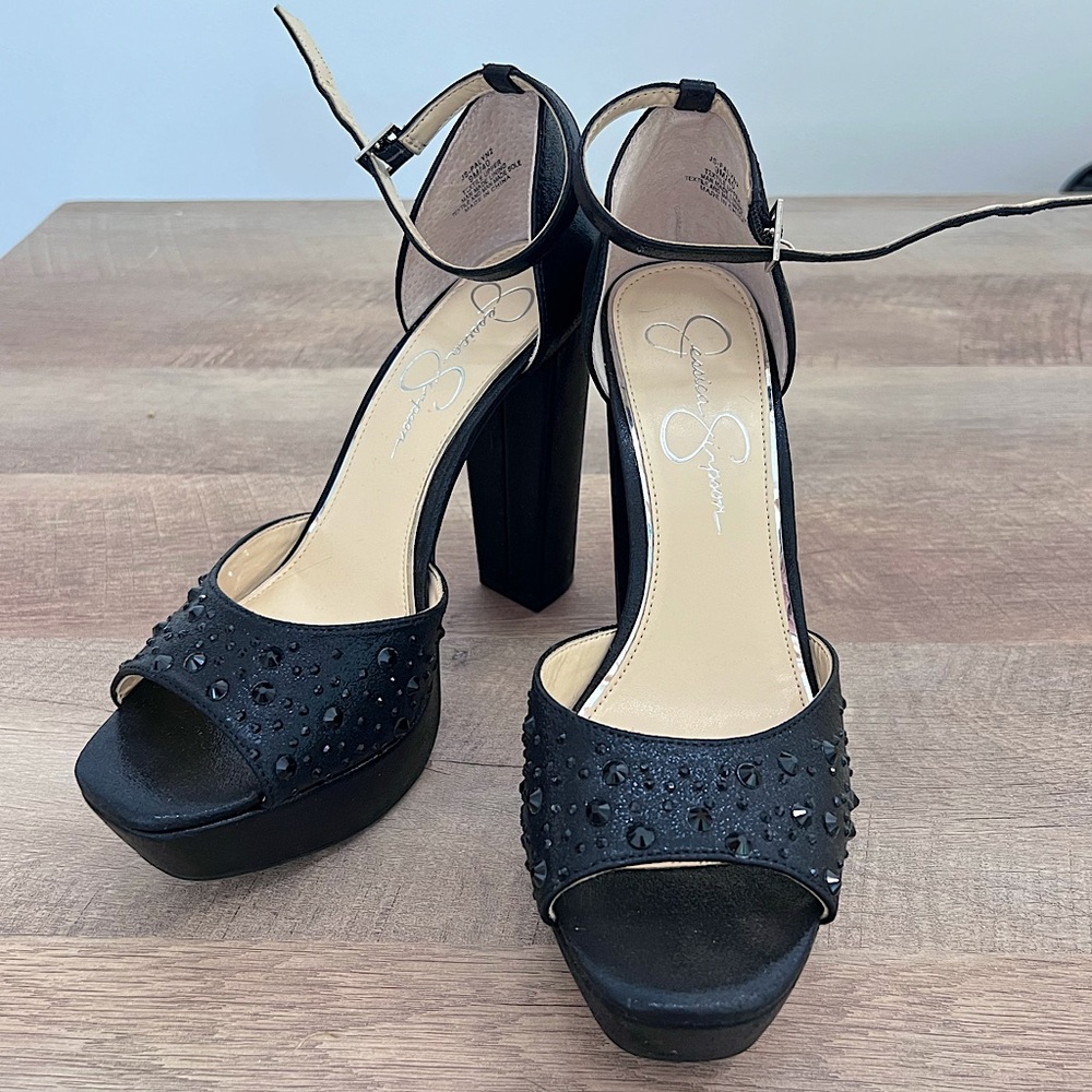 Jessica Simpson Platform Pump in Black Shimmer